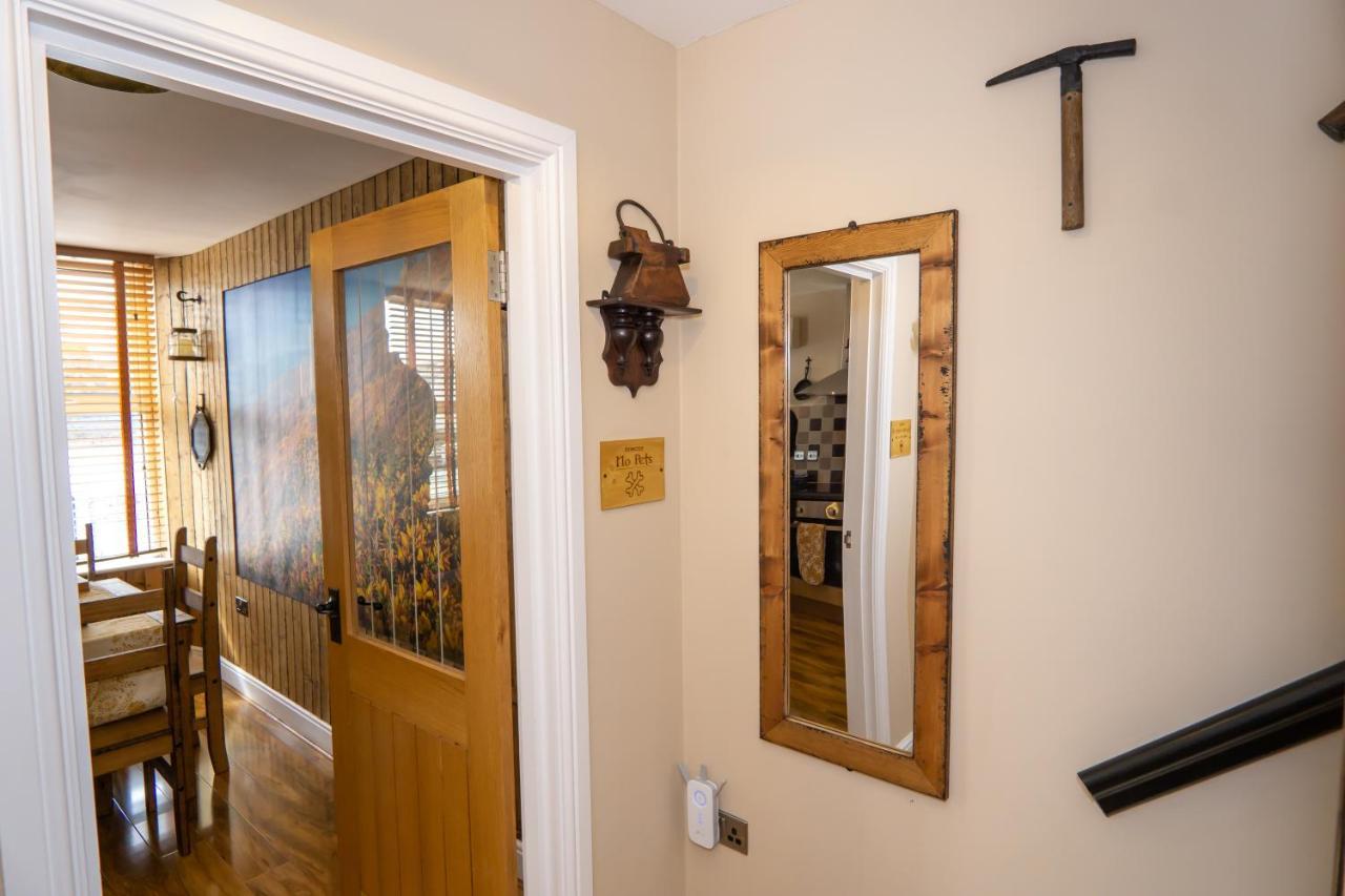 Cornish Tin Mine Themed Apartment เซนต์ออสเทลล์ ภายนอก รูปภาพ