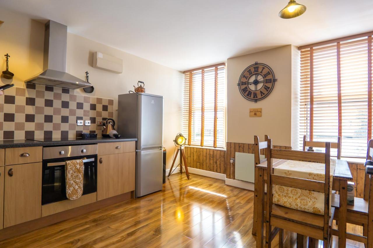 Cornish Tin Mine Themed Apartment เซนต์ออสเทลล์ ภายนอก รูปภาพ