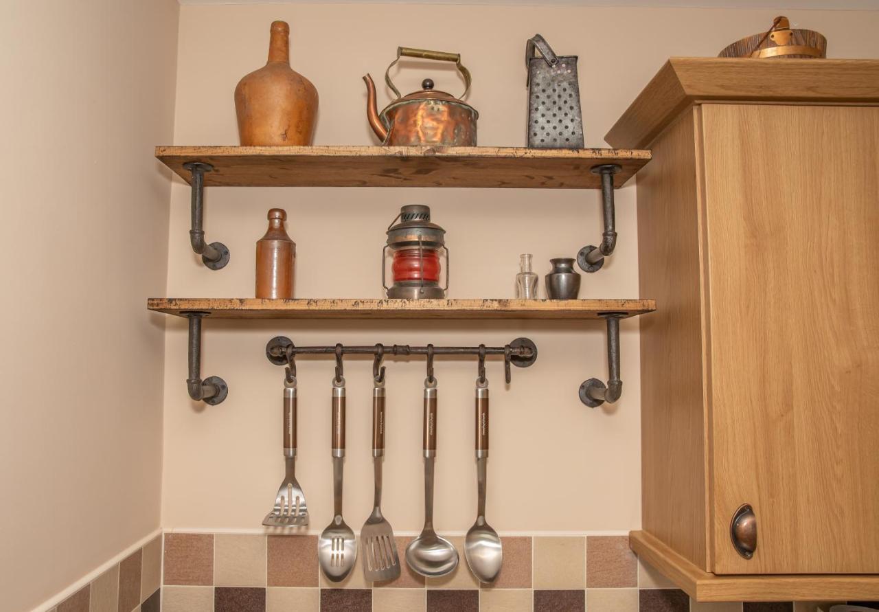 Cornish Tin Mine Themed Apartment เซนต์ออสเทลล์ ภายนอก รูปภาพ